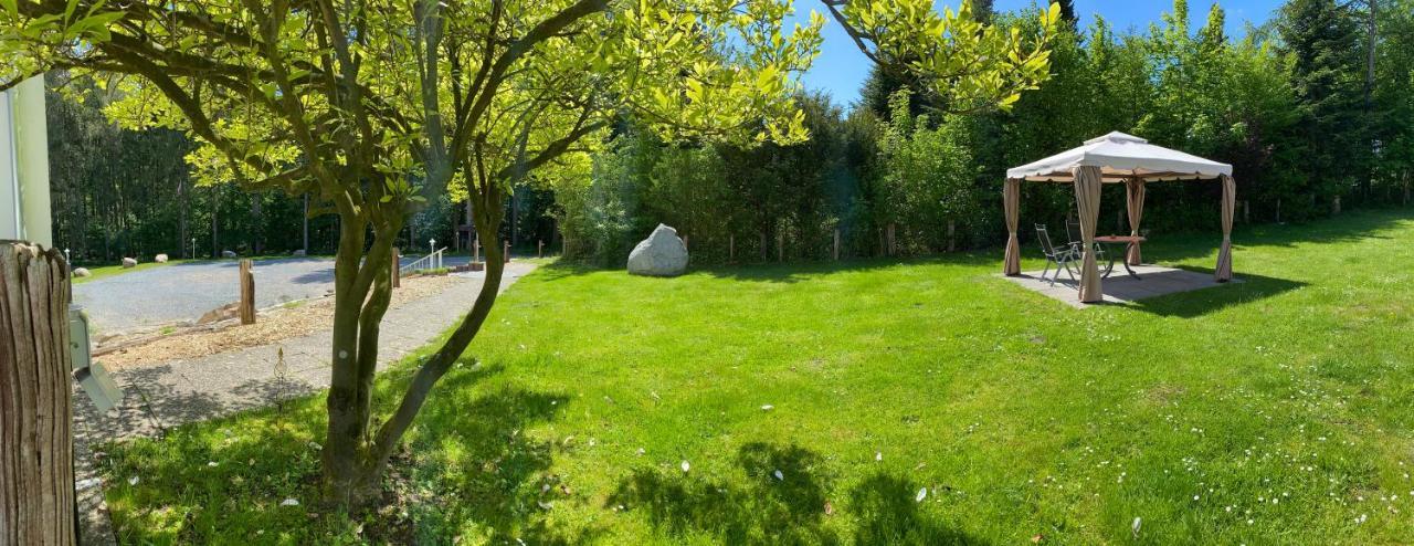 Gaestehaus Falkenhof Westensee Ngoại thất bức ảnh